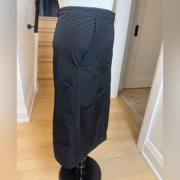 COS Black Quilted Padded Pencil Skirt Front Zipper Size 2 - Picture 4 of 9